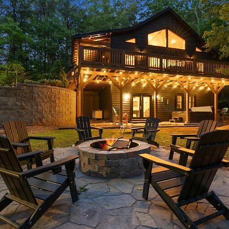 Lux Mtn Cabin - Hot Tub, Fire Pit, Game Room Франклин Екстериор снимка