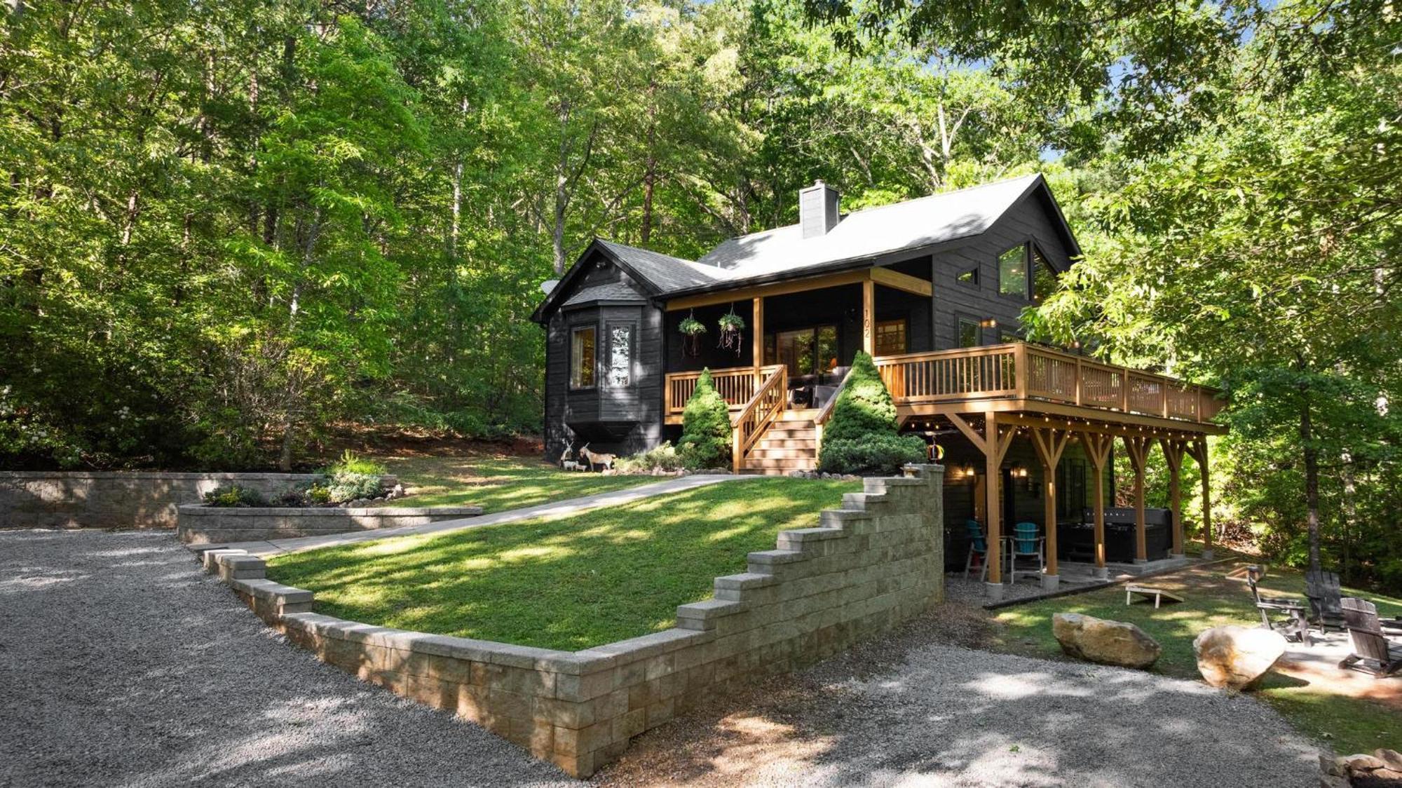Lux Mtn Cabin - Hot Tub, Fire Pit, Game Room Франклин Екстериор снимка
