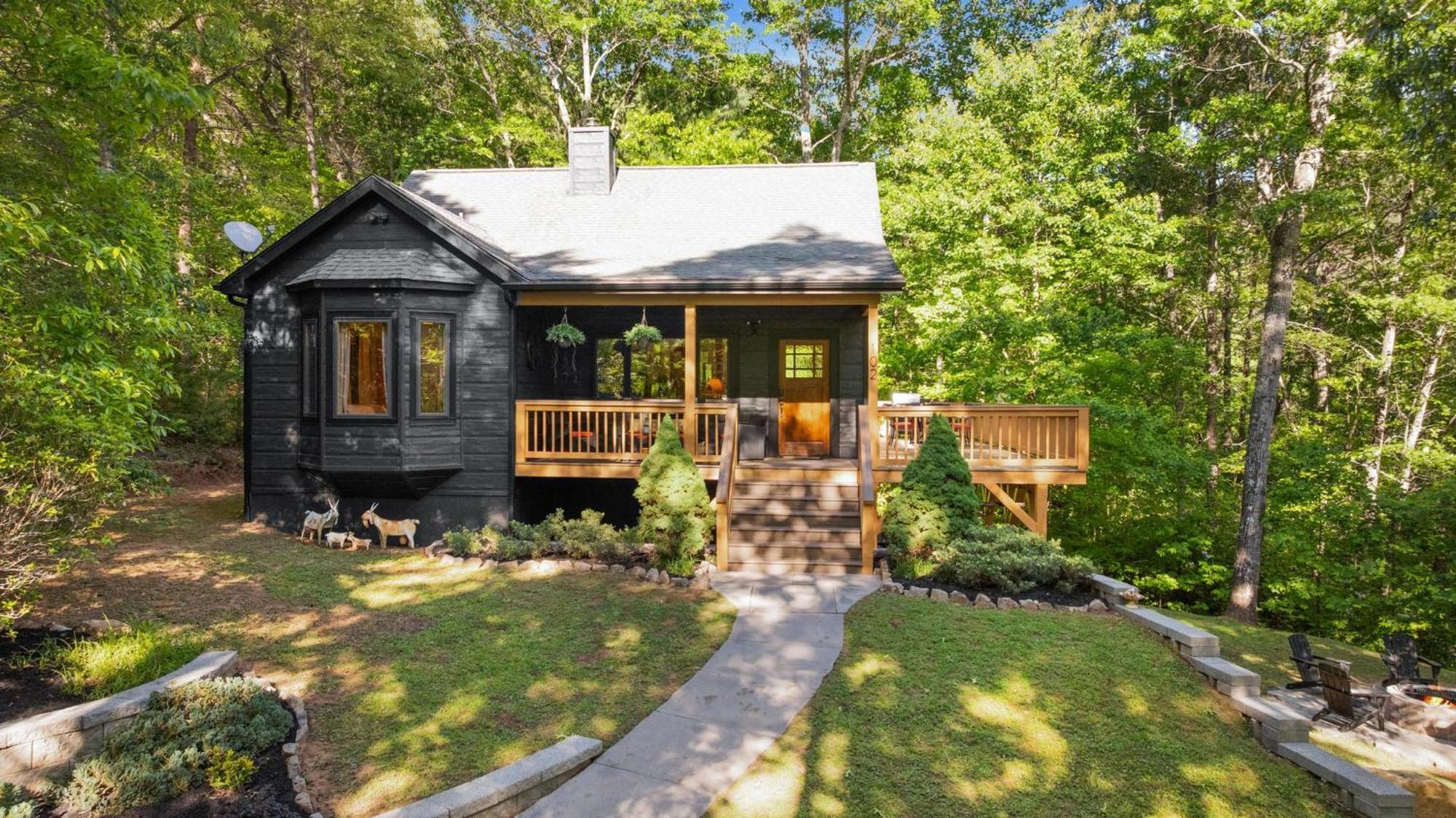 Lux Mtn Cabin Hot Tub, Fire Pit, Game Room 3Bd Франклин Екстериор снимка
