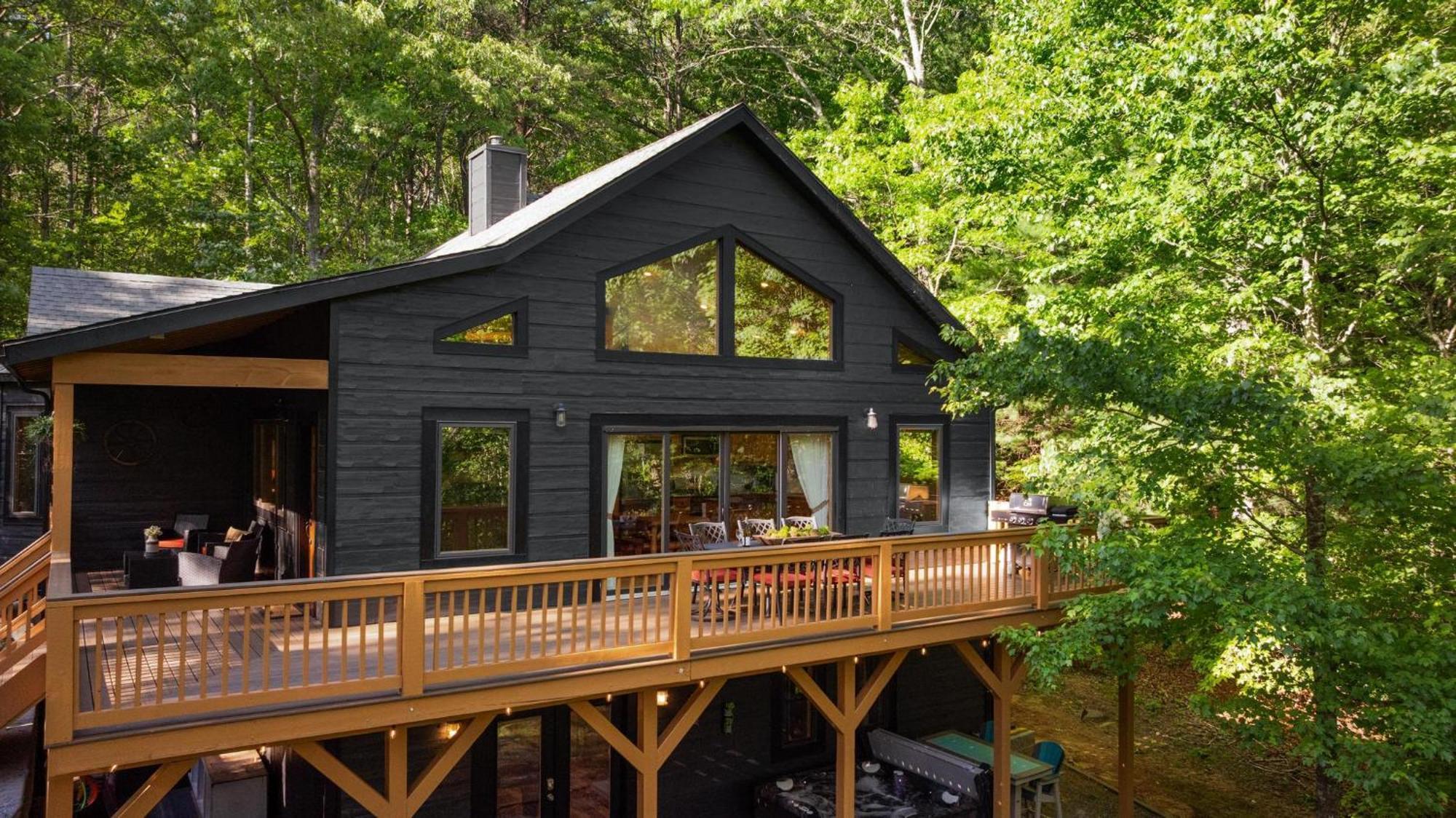Lux Mtn Cabin - Hot Tub, Fire Pit, Game Room Франклин Екстериор снимка