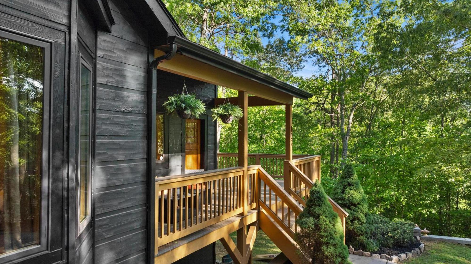 Lux Mtn Cabin - Hot Tub, Fire Pit, Game Room Франклин Екстериор снимка
