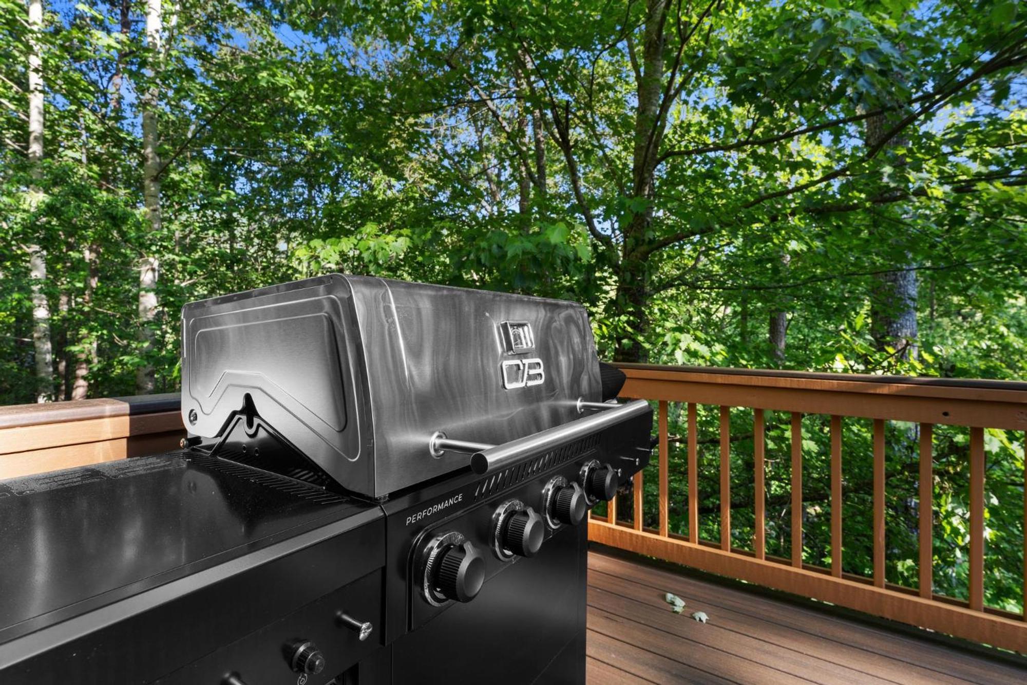 Lux Mtn Cabin - Hot Tub, Fire Pit, Game Room Франклин Екстериор снимка